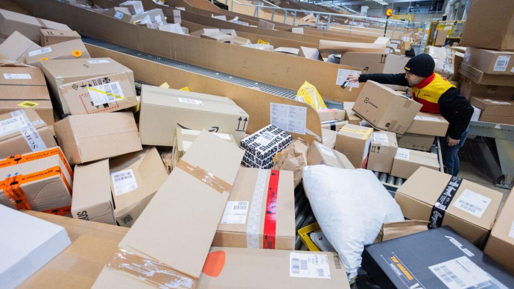 IW: Temu and Shein are said to cost German retailers billions