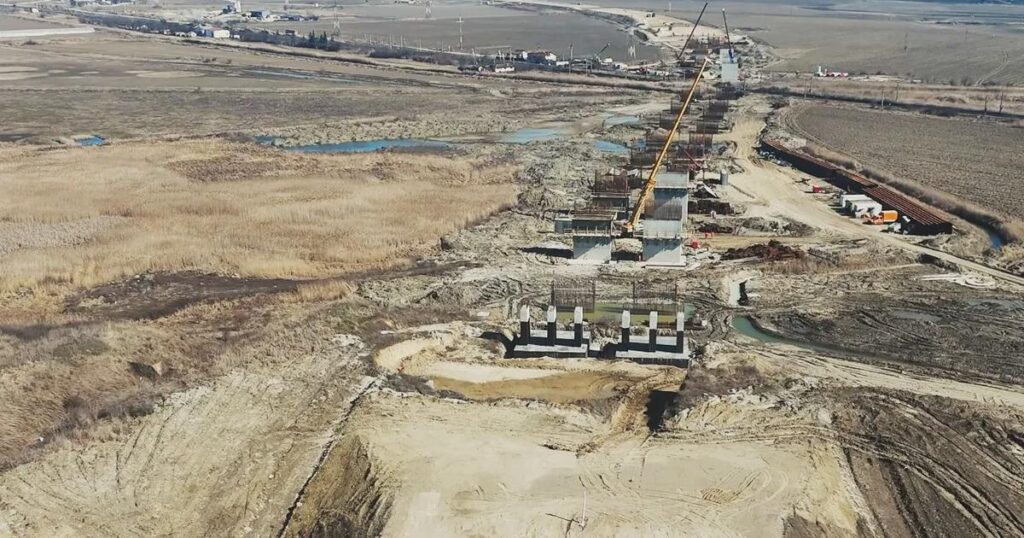 VIDEO / The Moldavian highway built by Umbrărescu will not be ready on time. Romania loses €2,170,000,000