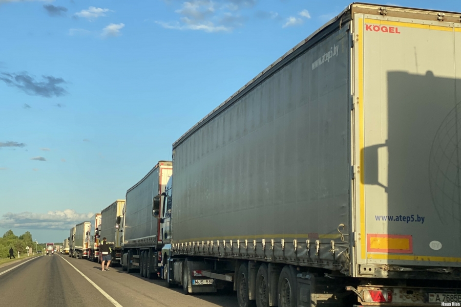 Import ban on several goods through border with Lithuania extended Import ban on several goods through border with Lithuania extended