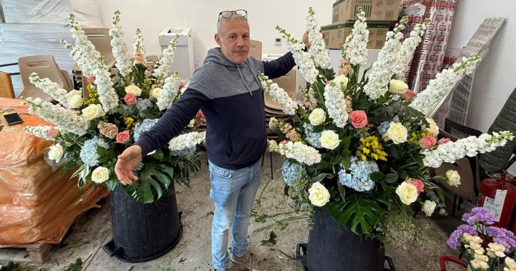 Maltese florist brings message of hope to Vatican's Easter display