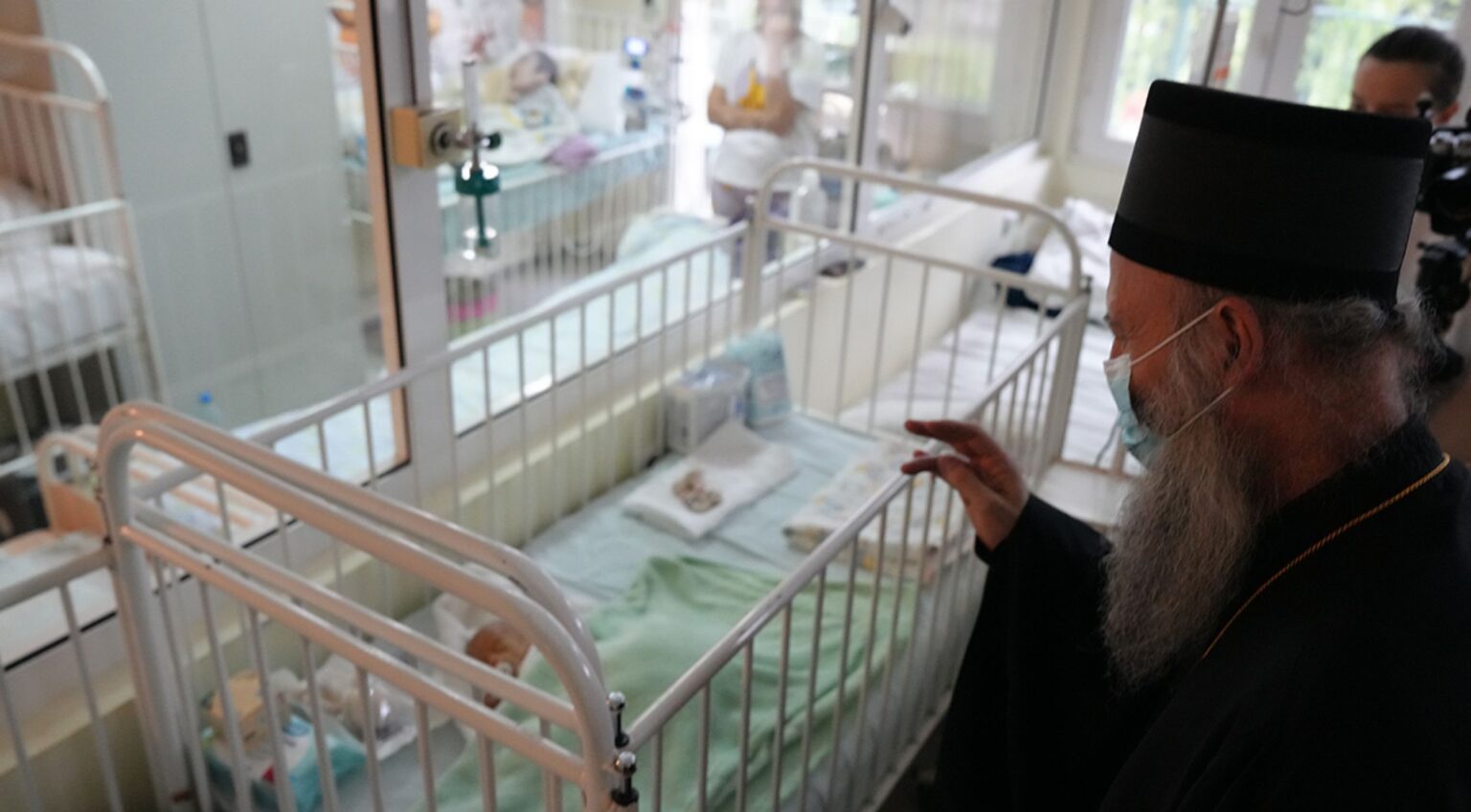 The Patriarch of Serbia visited the University Children’s Hospital in Belgrade