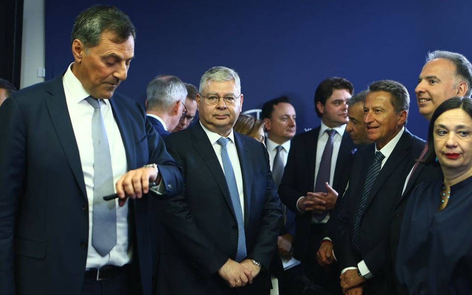 Greece moves closer to offshore gas drilling after consortium agreement