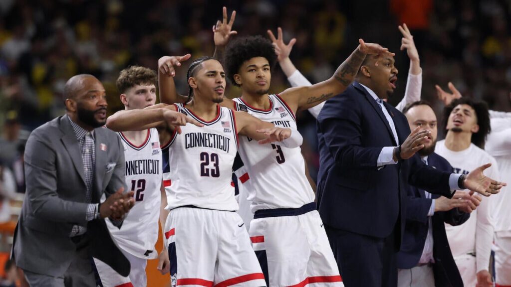 UConn cruises past Illinois, advances to NCAA Tournament title game with Final Four win UConn cruises past Illinois, advances to NCAA Tournament title game with Final Four win