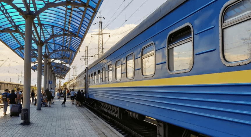Ukraine launches a test run from the train station in Kiev to the airport in Chisinau - Cotidianul