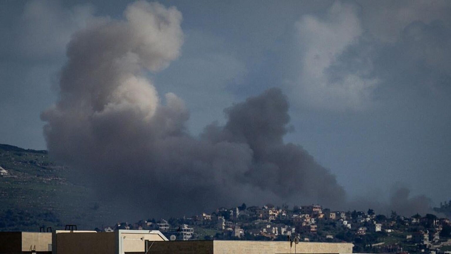 The Iranian government asks young people to "form human chains to protect power plants", why? What do they expect to happen?