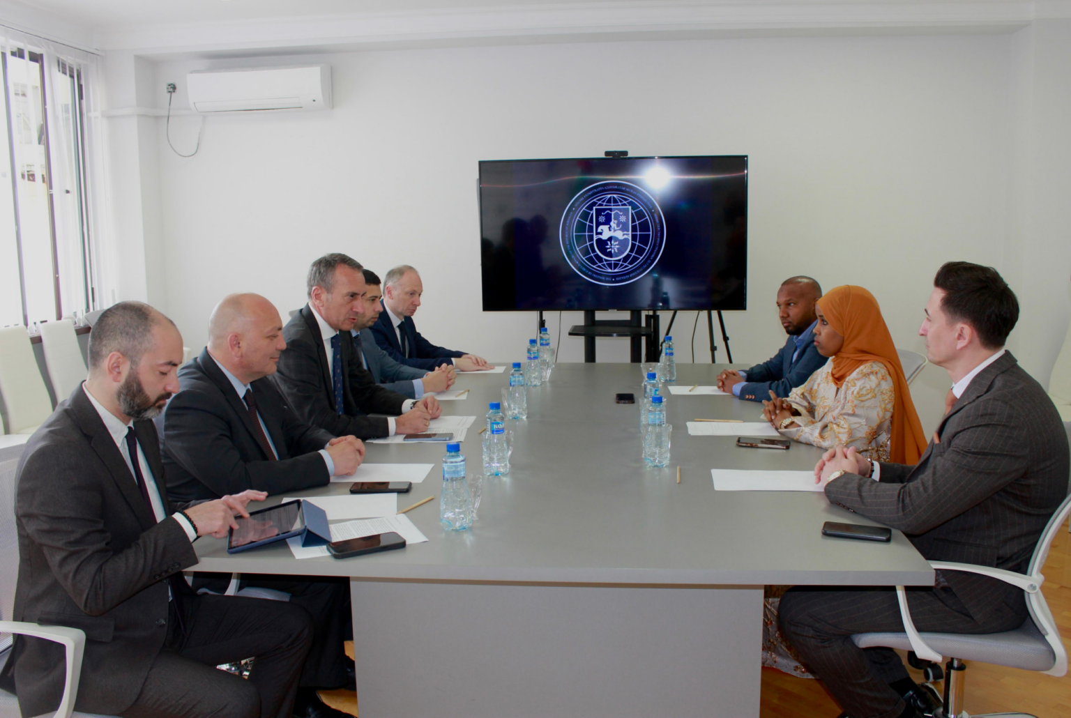 Abkhaz De Facto Officials Meet ‘Somali Delegation’ in Sokhumi – Civil Georgia