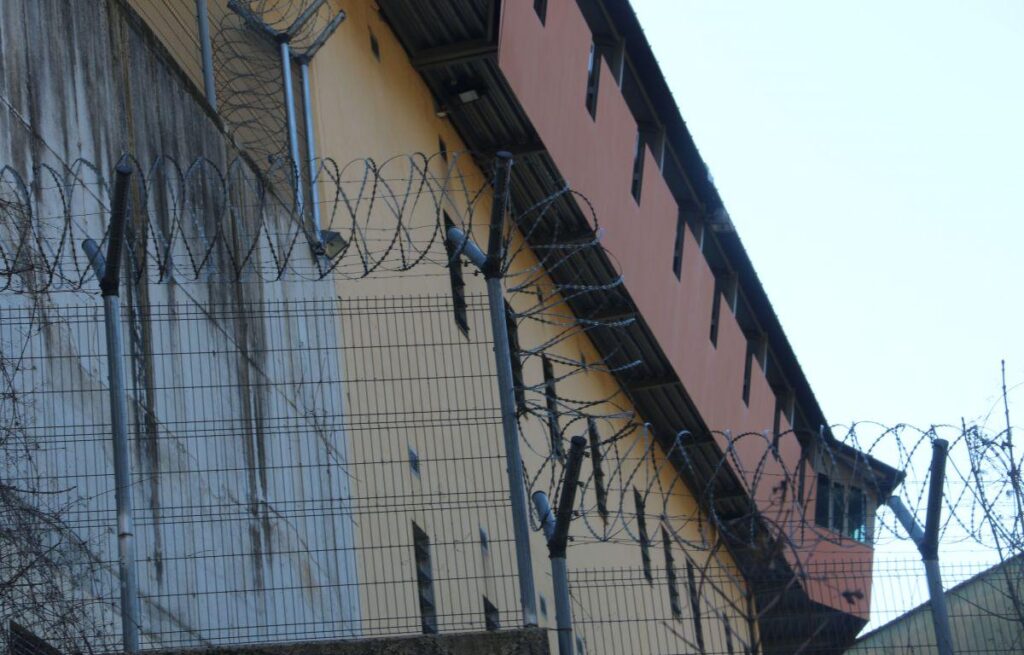 The alleged abuse of the 'habeas corpus' procedure by an inmate tenses the atmosphere in the prison