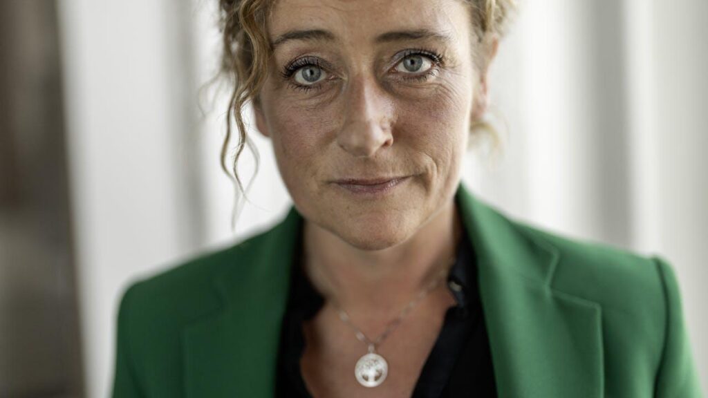 S-politician directs rare criticism of his own party: - They manipulate democracy