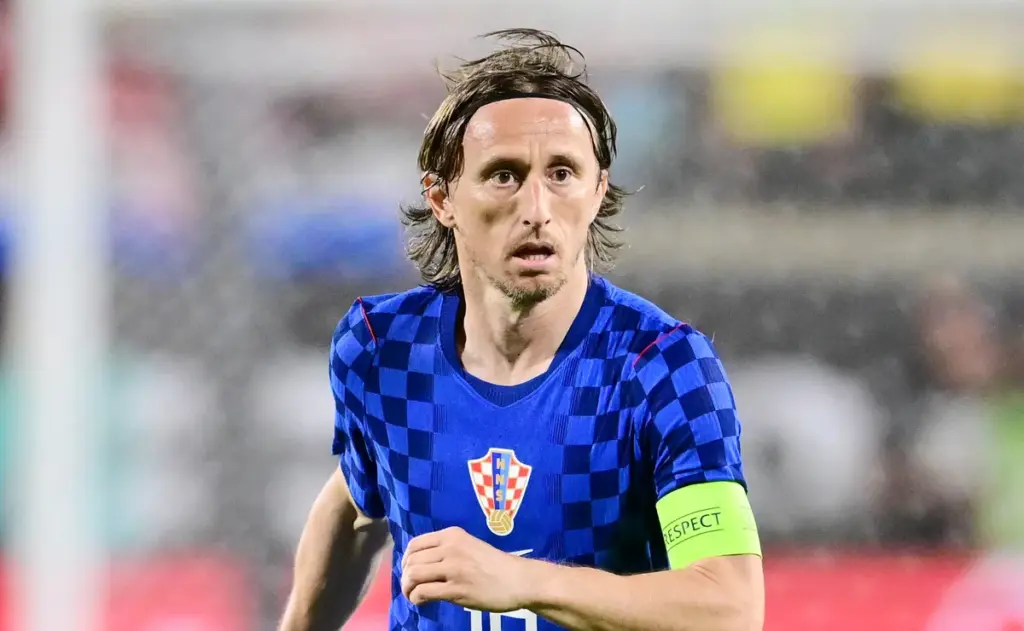 Luka Modric could miss the 2026 World Cup with Croatia after undergoing surgery for his injury Bolavip Logo