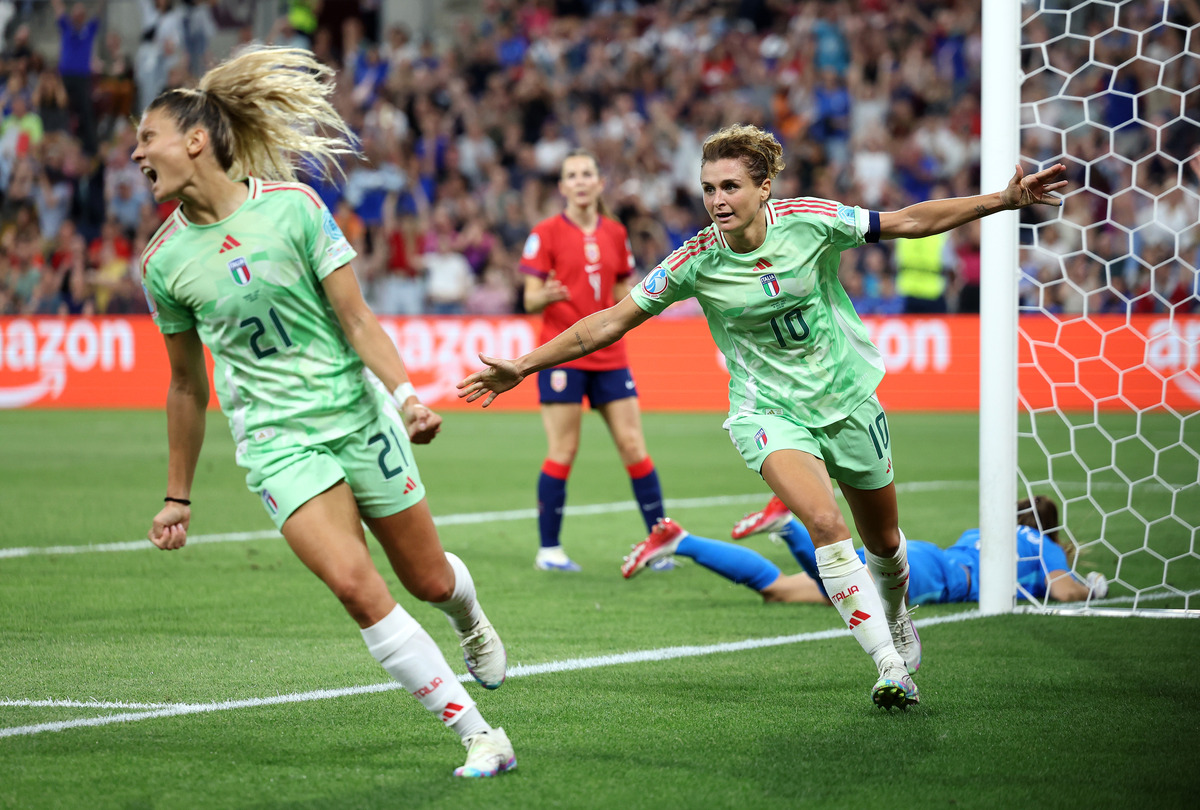 GENEVA, SWITZERLAND - JULY 16: Cristiana Girelli of Italy celebrates scoring her team's second goal during the UEFA Women's EURO 2025 Quarter-Final match between Norway and Italy at Stade de Geneve on July 16, 2025 in Geneva, Switzerland. (Photo by Charlotte Wilson/Getty Images)