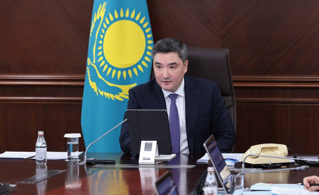 Kazakhstan urges faster modernization of Aktau and Kuryk ports along TITR