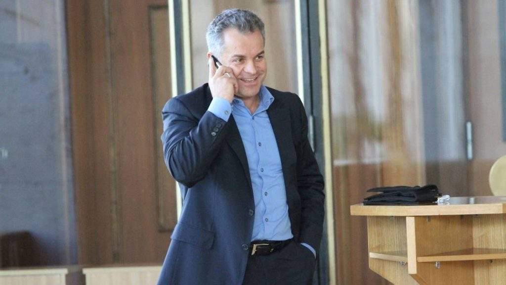 Hearing that they gave him 19 years, Plahotniuc invoked his right as a Romanian citizen to call Lia