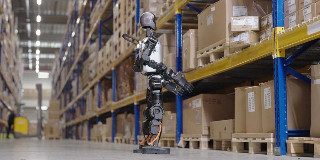 Accenture: Humanoid robot runs warehouse pilot project in Germany Accenture: Humanoid robot runs warehouse pilot project in Germany