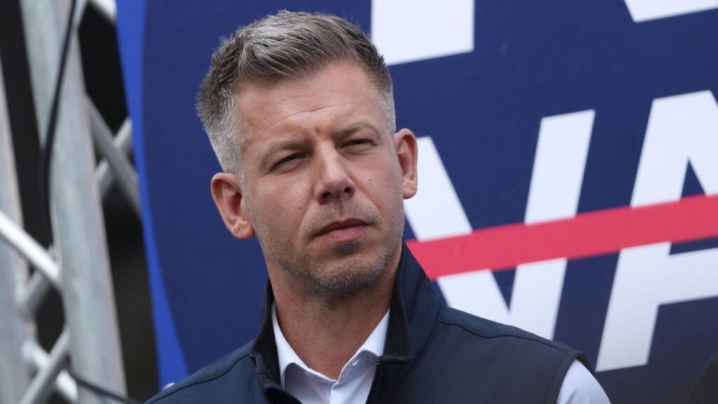 Orbán’s rival says ‘independent judiciary’ will decide if right‑wing PM should face jail