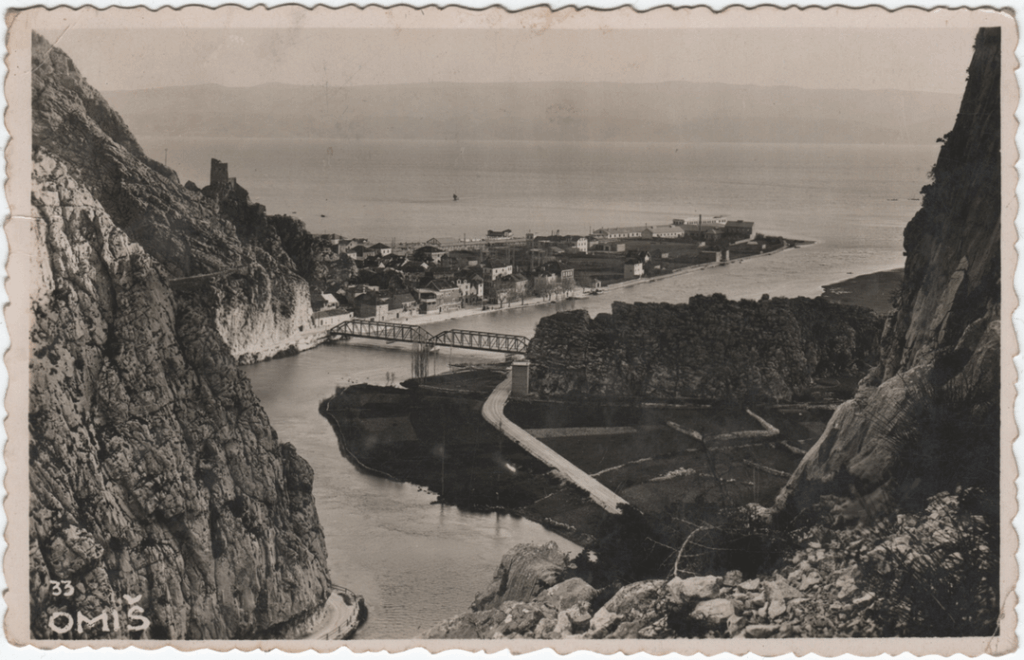 Scanned postcards of Omiš around 1935.
