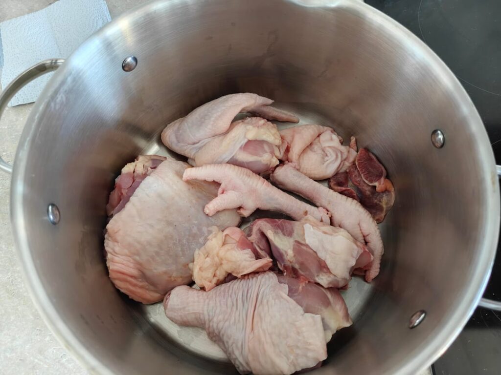 I made chicken broth