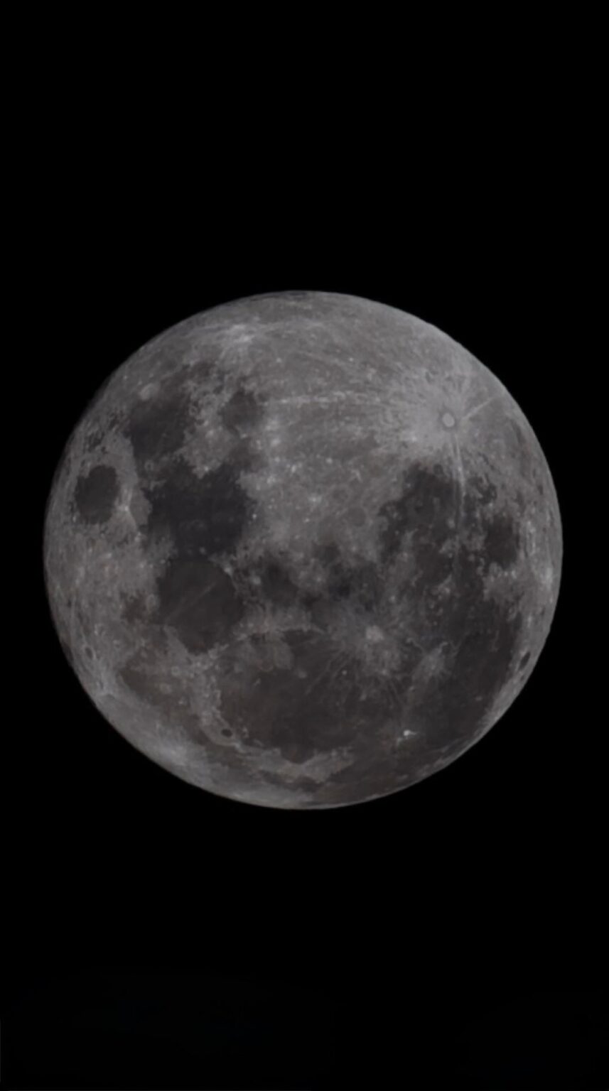 100% full moon over Melbourne tonight.