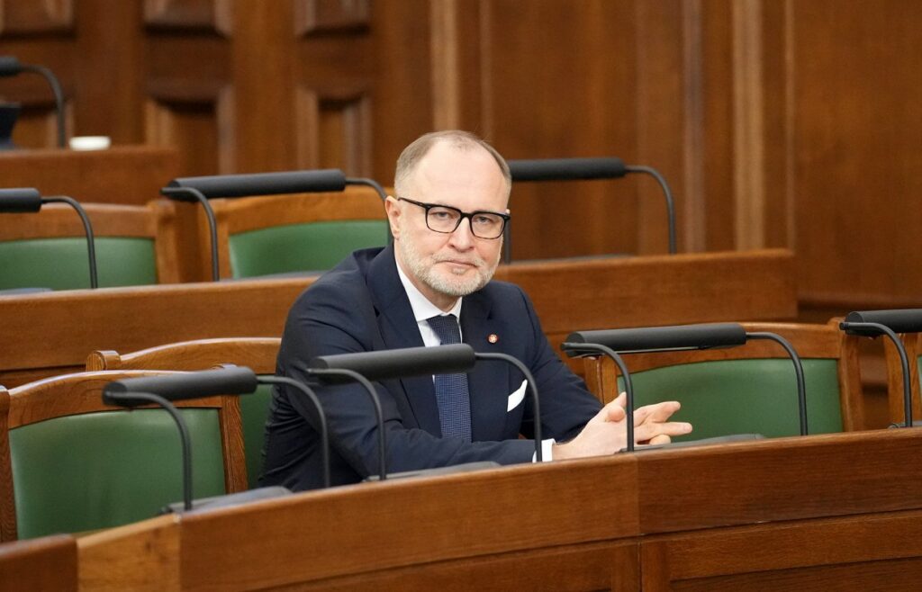 Latvian Defence Minister survives drone debate and confidence vote / Article Aizsardzības ministrs Andris Sprūds ("Progresīvie")