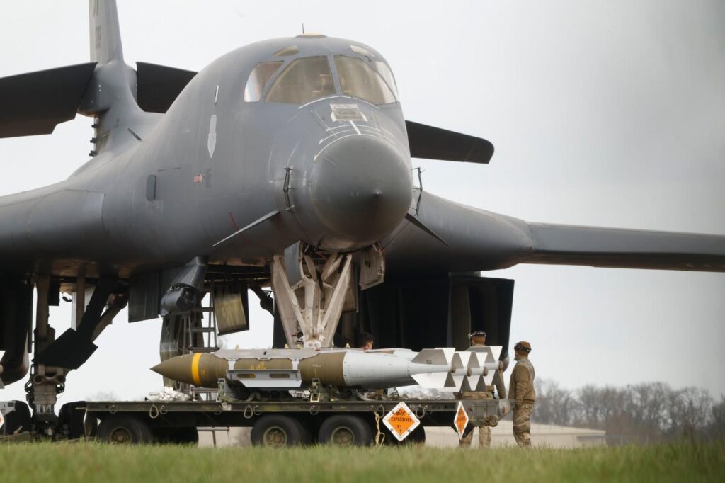 Serial EU denials of US and Israeli planes involved in Iran war. Trump attacks France harshly: "The US will not forget"