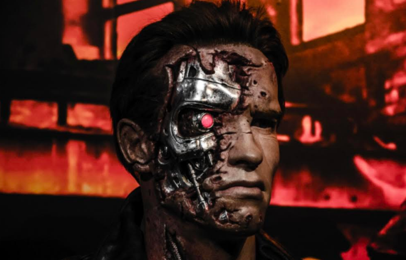 AI models and New paradox to explain evolution: to maintain its unity, the living organisms must transform the environment and itself