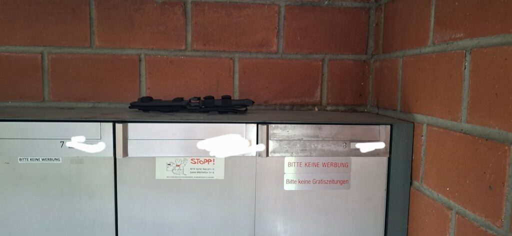 Foud a Gerber LMF Il Infantry Knife on top of my Mailbox