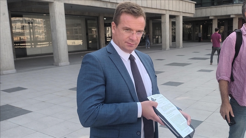 Serbia: Arbitrarily detained lawyer Cedomir Stojkovic must be released