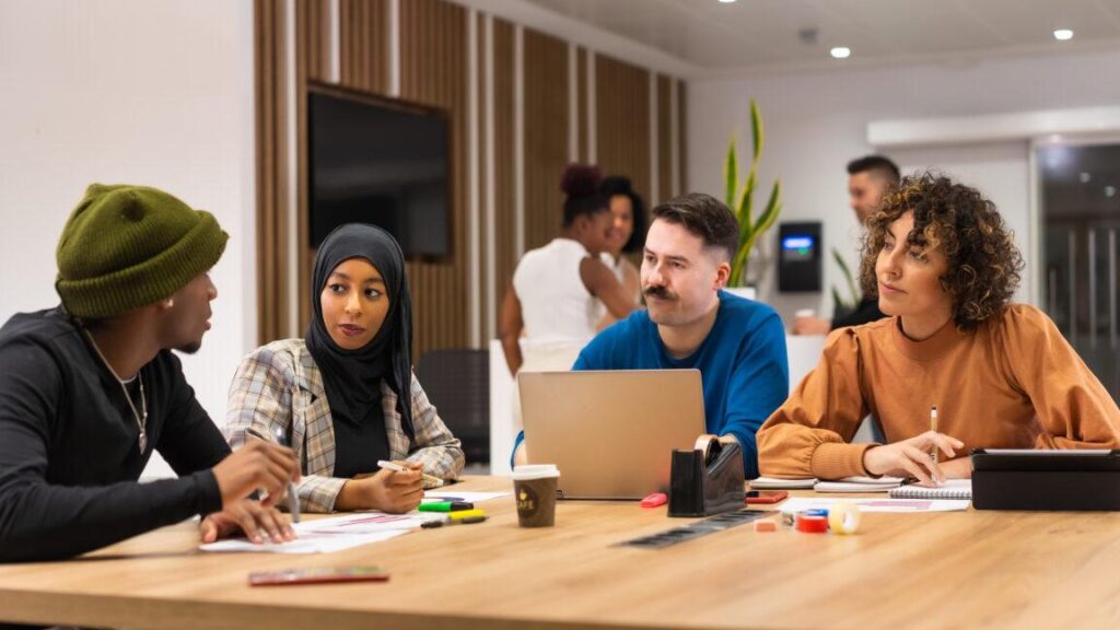 Grads from diverse classes get higher salaries | Racial diversity in higher education is associated with higher student salaries