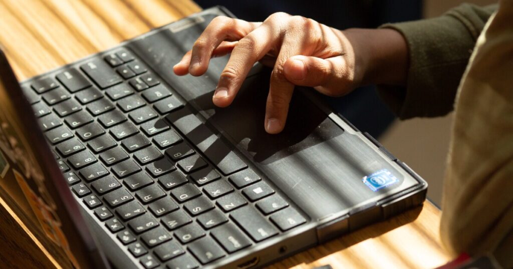 Cal State students widely use AI tools, but mistrust results and fear job effects Cal State students widely use AI tools, but mistrust results and fear job effects