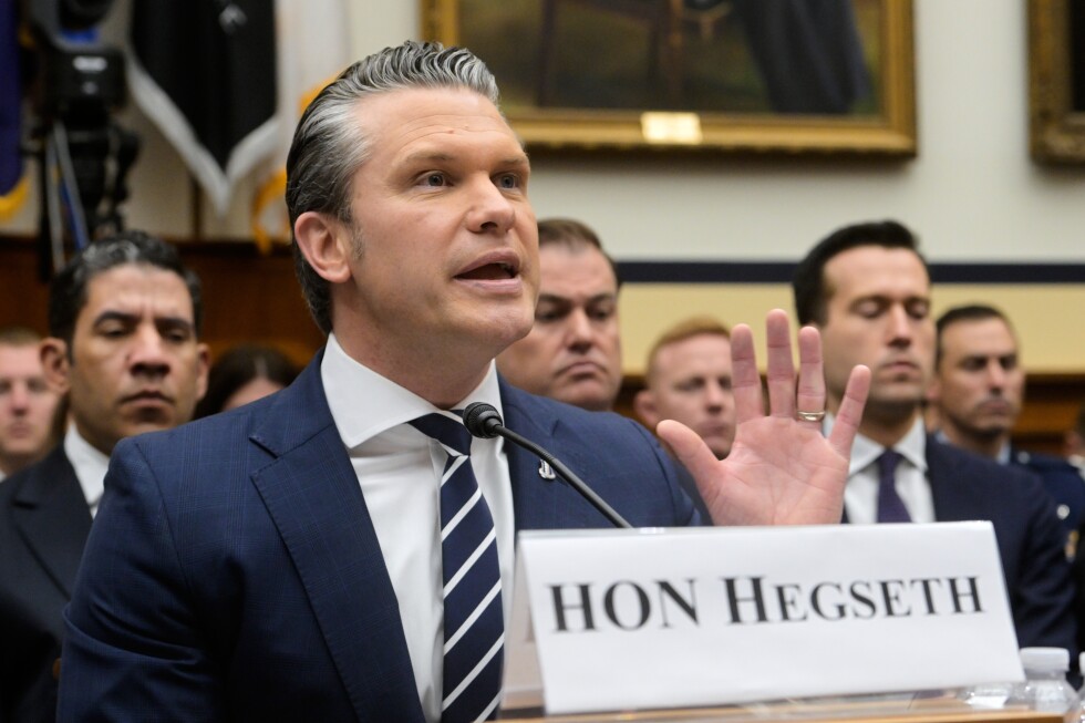 Democrats confront Hegseth about Iran war