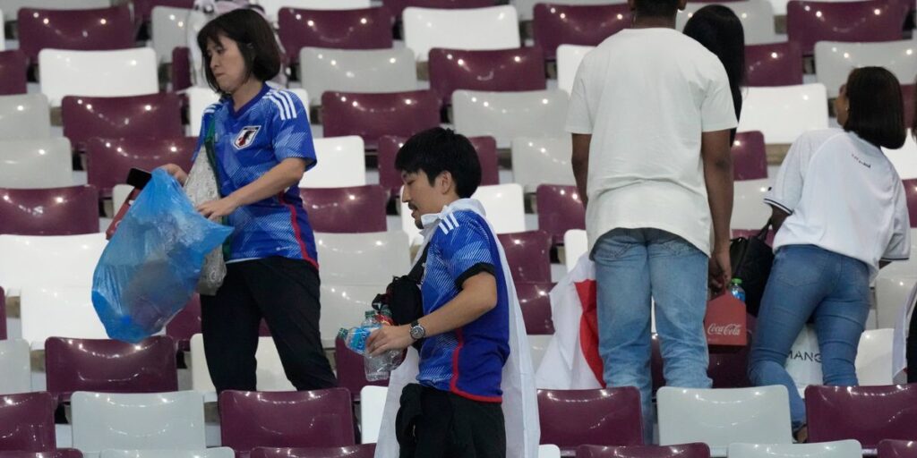 A bird leaves nothing behind: The lesson behind Japan’s World Cup stadium cleanups A bird leaves nothing behind: The lesson behind Japan’s World Cup stadium cleanups