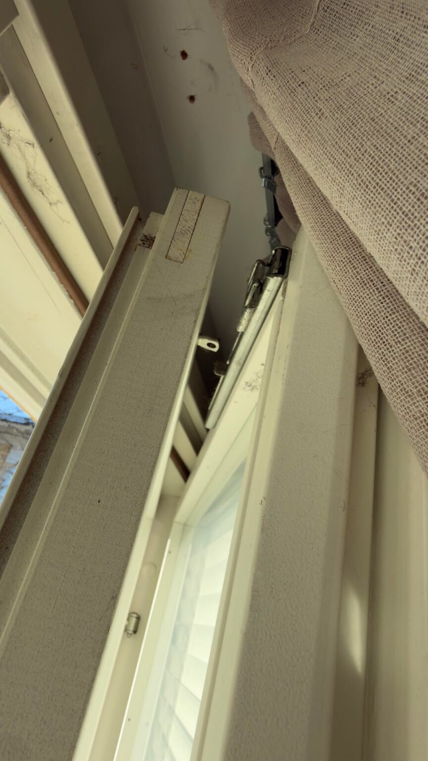 how do unlock this window?