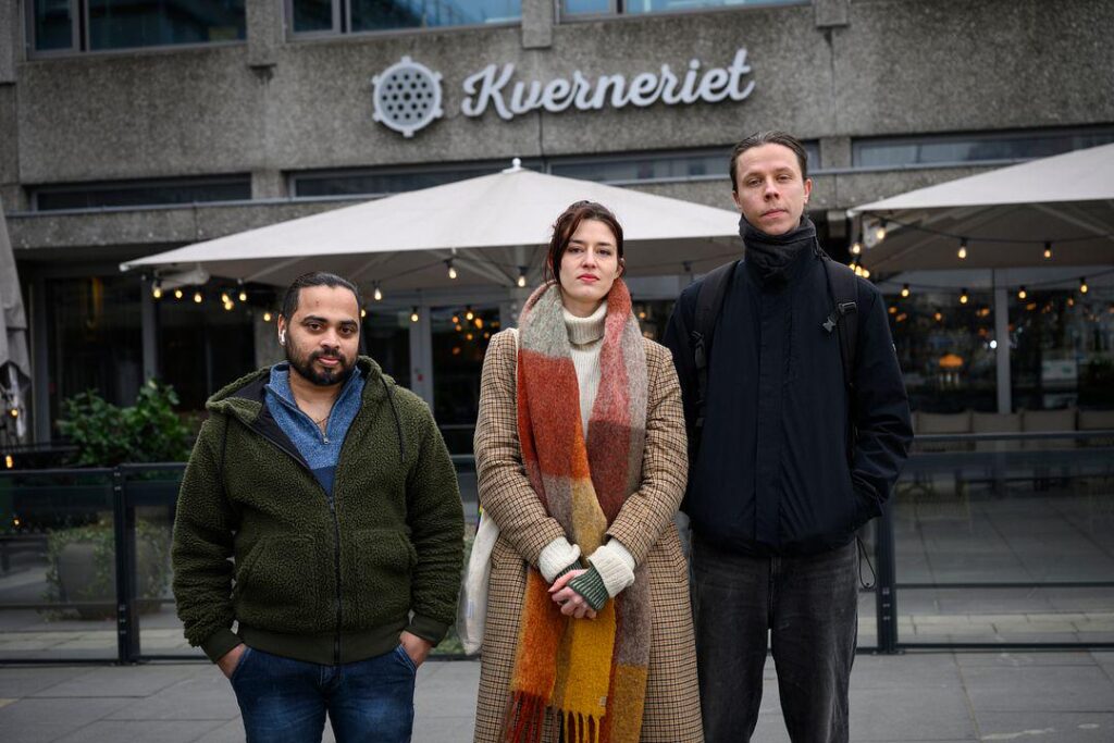 Waiters did not get tips after unionizing