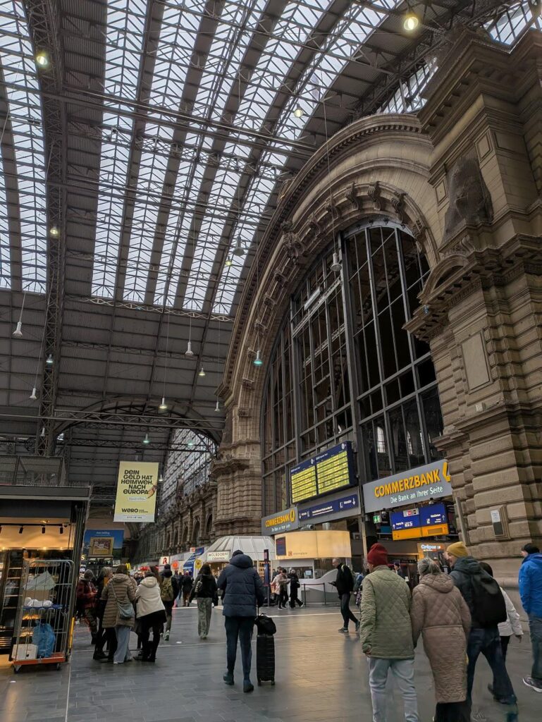 Frankfurt am Main Hbf…seemed a bit shady! Frankfurt am Main Hbf...seemed a bit shady!