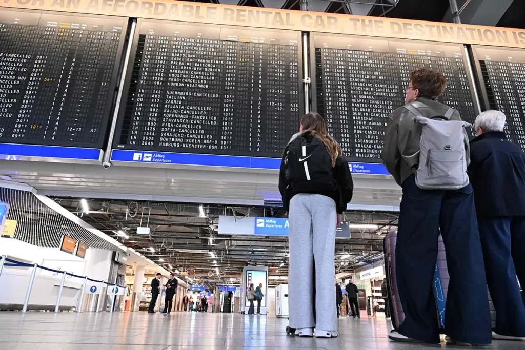 Germany faces flight cancellations due to pilots’ strike A new strike paralyzes Lufthansa flights in Germany this weekend