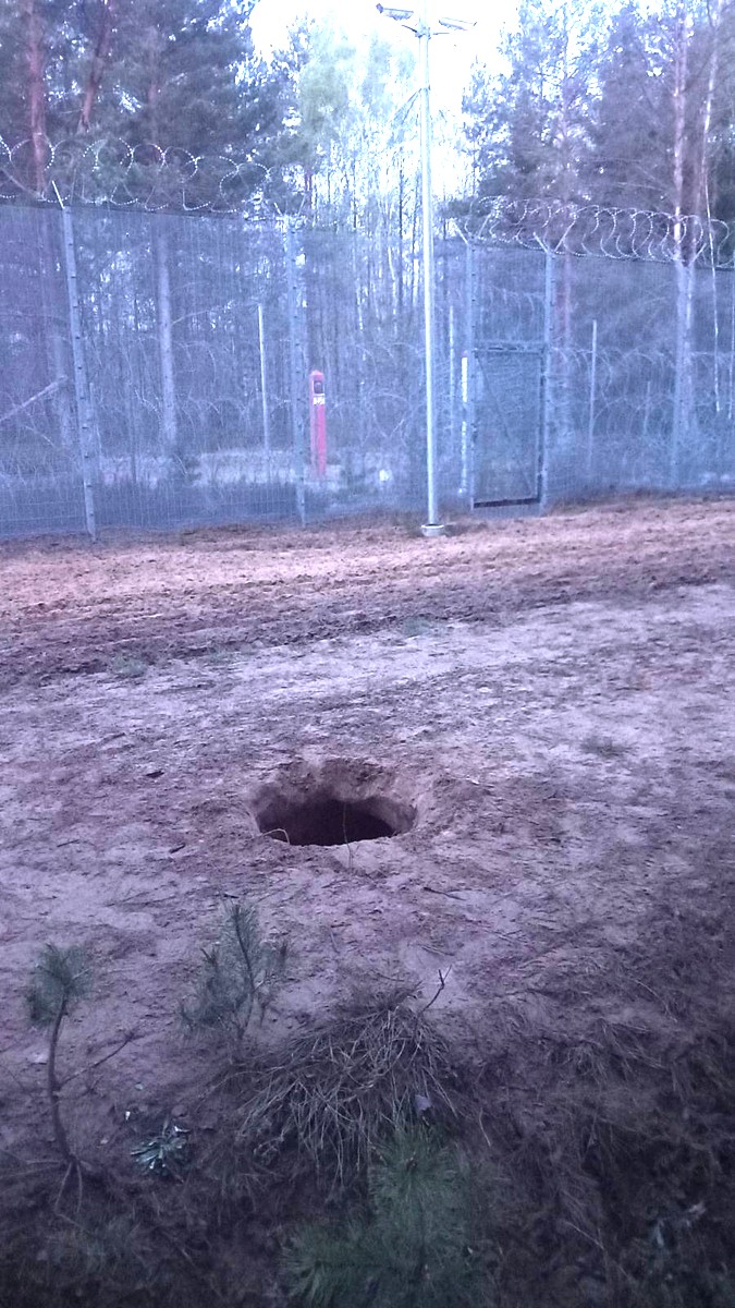 Lithuanian Border Guards Discover Another Tunnel, Detain 18 Migrants