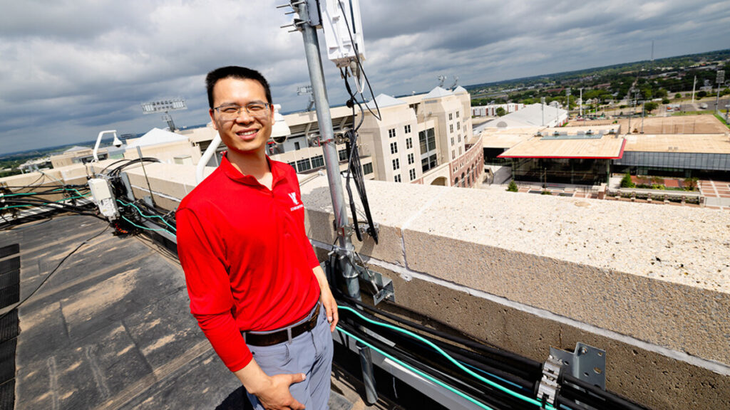 Liu’s CAREER award to support AI-driven wireless network research, education Liu’s CAREER award to support AI-driven wireless network research, education