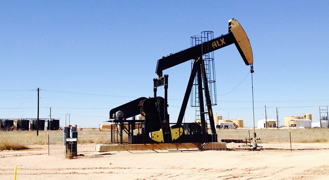 oil drilling ©jwigley