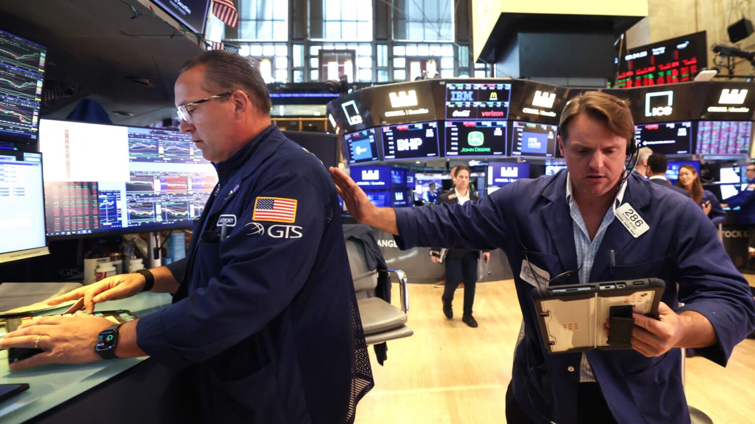 Stock market today: Live updates Stock market today: Live updates