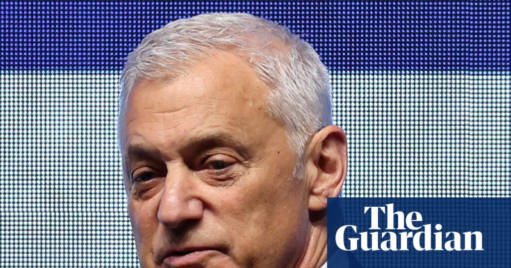 Standard Chartered boss apologises for ‘lower-value human capital’ comments amid job cuts | Standard Chartered Standard Chartered boss apologises for ‘lower-value human capital’ comments amid job cuts | Standard Chartered