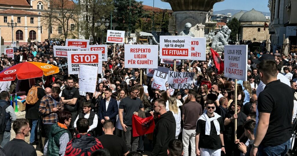 “This language has martyrs behind it”, Albanian students raise Skopje “on its feet” again "This language has martyrs behind it", Albanian students raise Skopje "on its feet" again