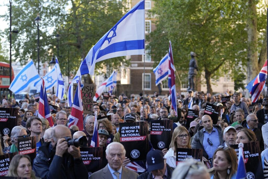 Starmer Tells UK Leaders All of Society Must Fight Antisemitism Starmer Tells UK Leaders All of Society Must Fight Antisemitism