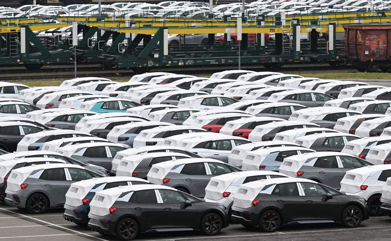 Expert: New US tariff on EU cars would mainly hit German automakers