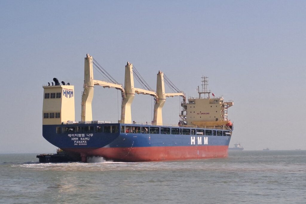 South Korean ship in Strait of Hormuz hit by unidentified objects, ministry says South Korean ship in Strait of Hormuz hit by unidentified objects, ministry says