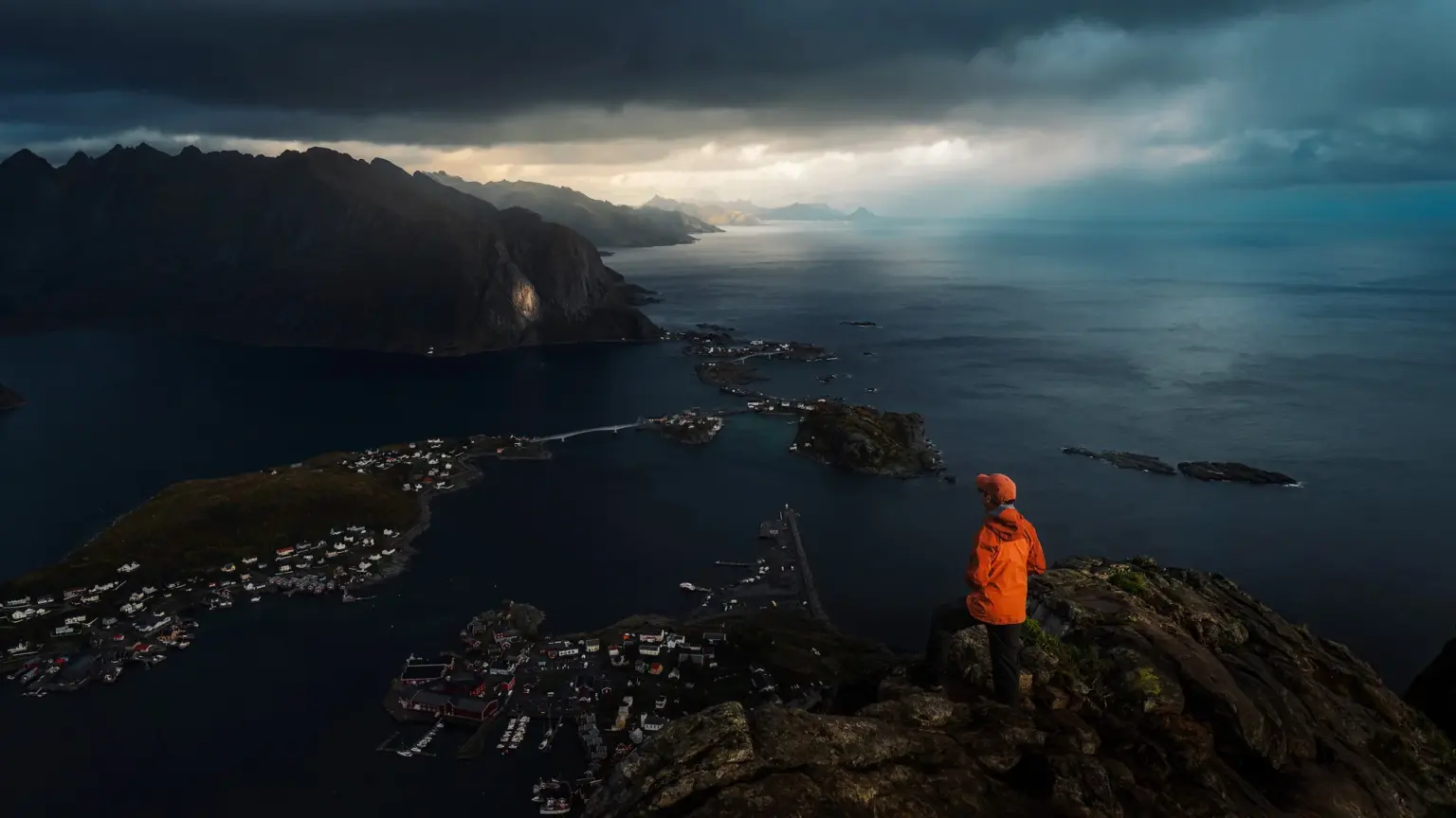 “Like another world”: Vietnamese architect stunned by Norway’s Lofoten Islands