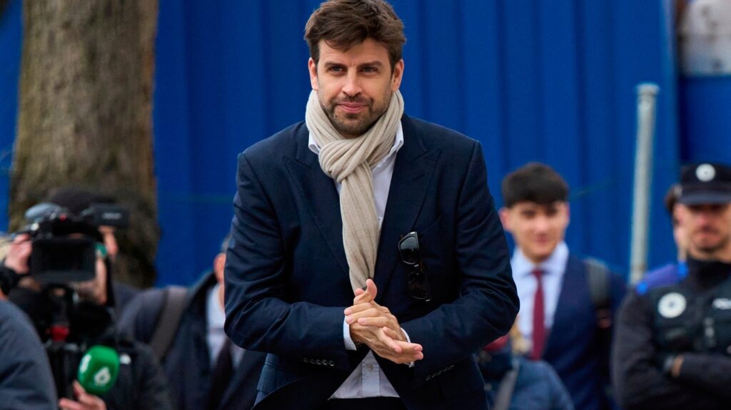 Piqué gets 6-match suspension and 2-month ban for altercation with match officials in 2nd division Piqué gets 6-match suspension and 2-month ban for altercation with match officials in 2nd division