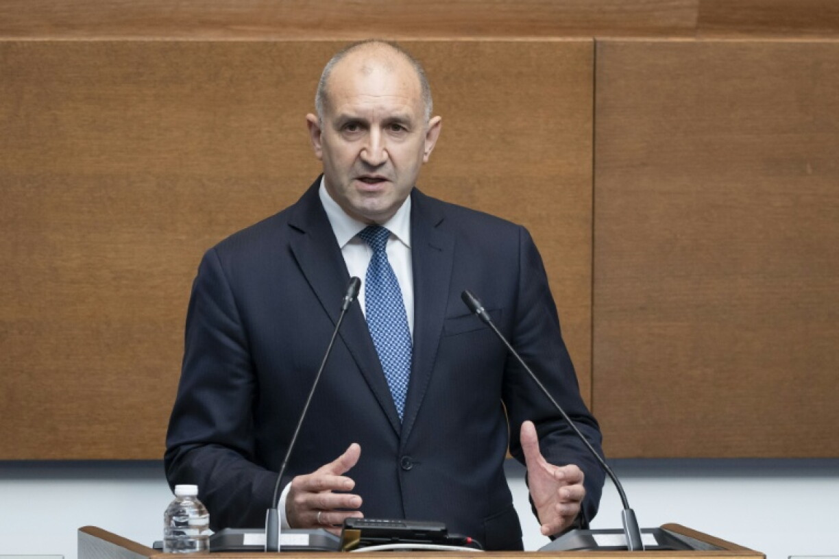 Rumen Radev clinched an absolute majority in parliament