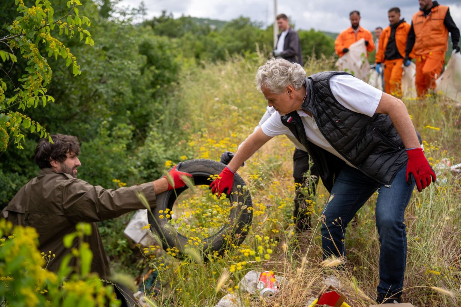 Major Clean-Up Action Along the Budva–Cetinje–Podgorica Route Major Clean-Up Action Along the Budva–Cetinje–Podgorica Route