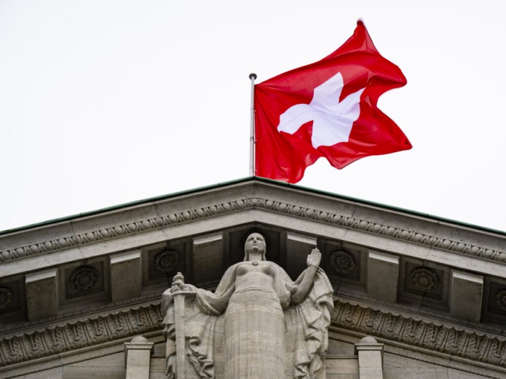 Affairs between Swiss federal judges deemed inappropriate Affairs between Swiss federal judges deemed inappropriate