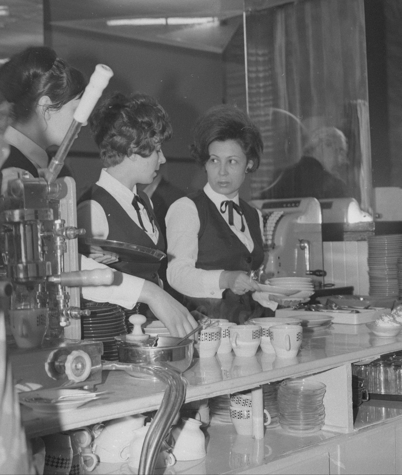 That "I guess you've got the wrong idea" look. Kawiarnia Havana, Warsaw, 1970
