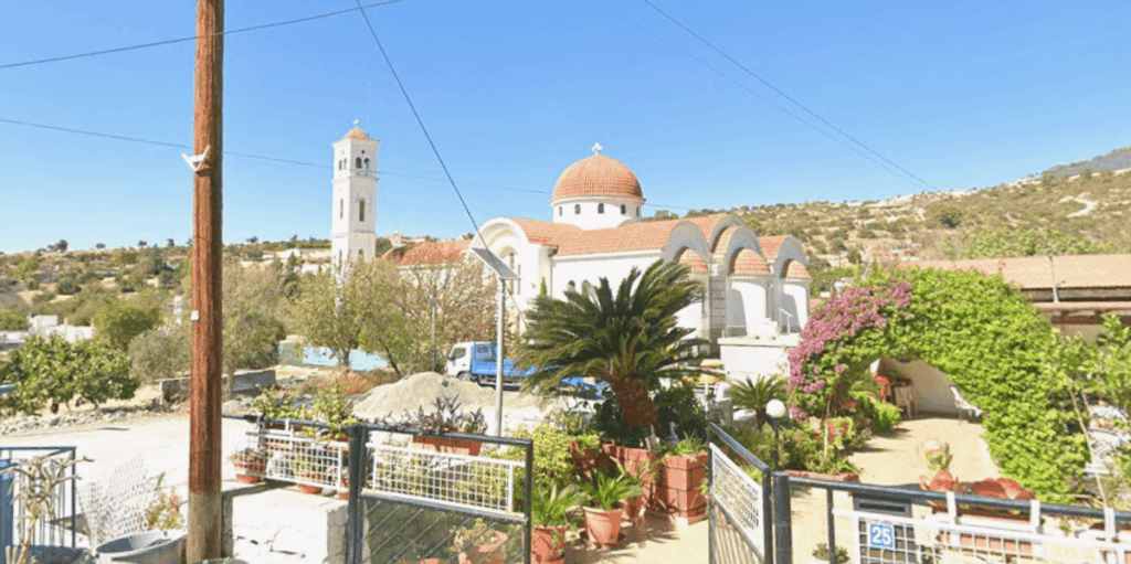 Turkish man arrested after British toddler ‘kidnapped by father’ in Cyprus Turkish man arrested after British toddler 'kidnapped by father' in Cyprus